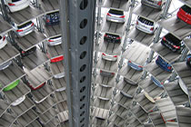 我第一次这么反感所谓“吃瓜”，这条关于黑料正能量的“爆料”，我越看越像拼接出来的（别急着点）